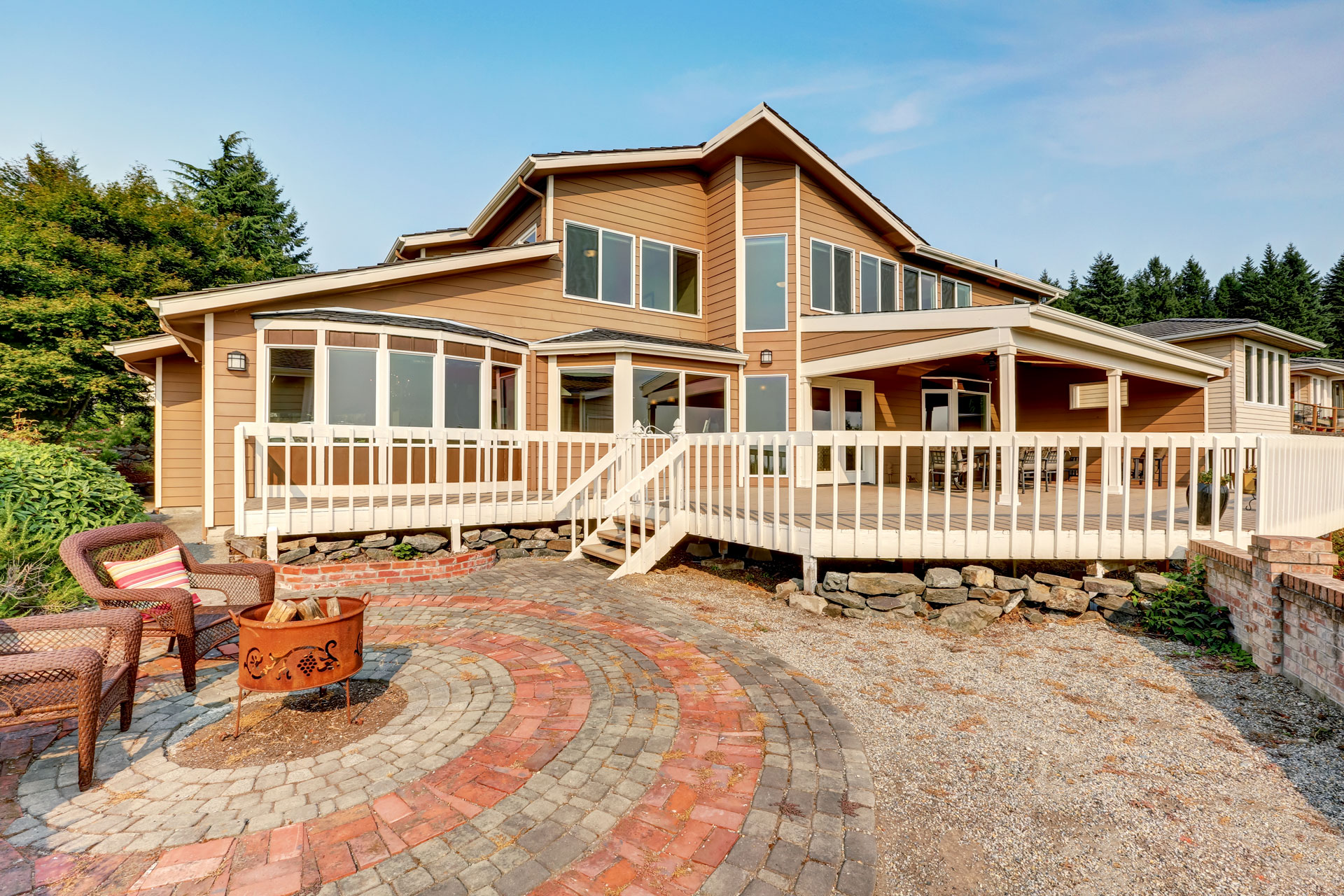 Outdoor Living Contractors Oconomowoc WI